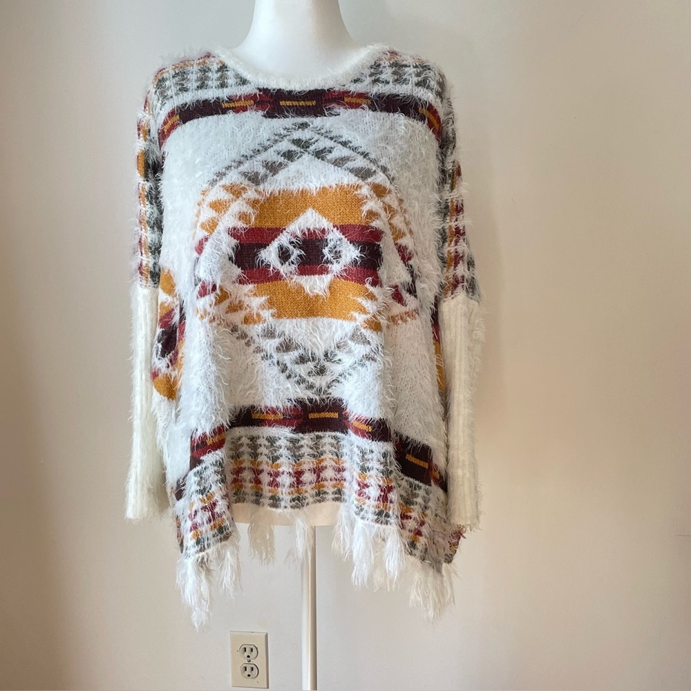 ALTAR'D STATE Lovely
Lash Tribal Print Oversized Sweater
Size S/M